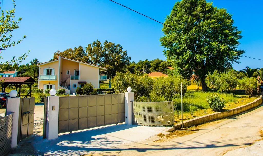 Aloni Studios And Apartments Lassi  Exterior photo